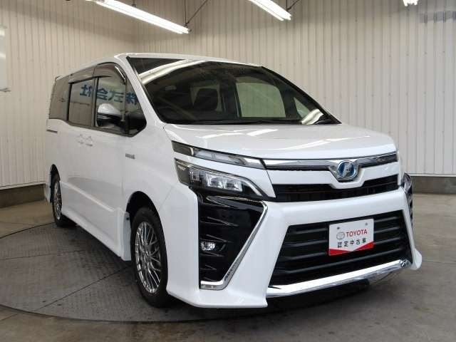 ヴォクシー1.8 ハイブリッド ZS