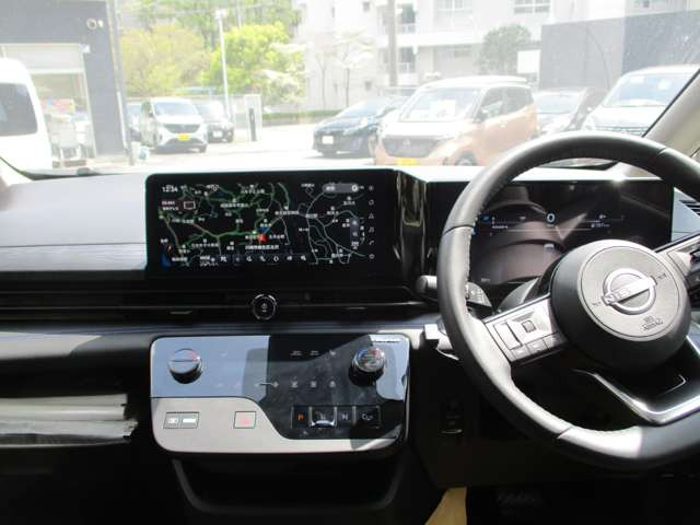 セレナ1.4 e-POWER AUTECH