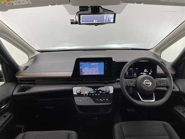 セレナ1.4 e-POWER ハイウェイスターV