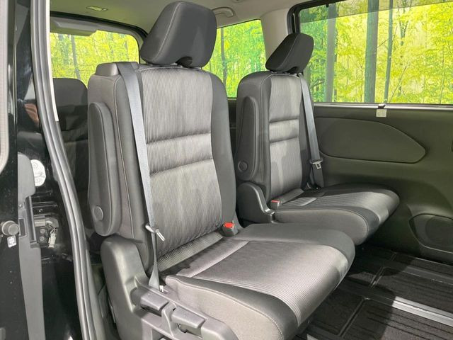 ���ڒ����̓E�H�[�N�X���[�ƂȂ��Ă���܂��B���ڂƎO��ڂ̈ړ�����~�肪�Ƃ��Ă��y�ɂȂ�̂ŁA���~��̍ۂ��X�g���X�������邱�Ƃ͂���܂����