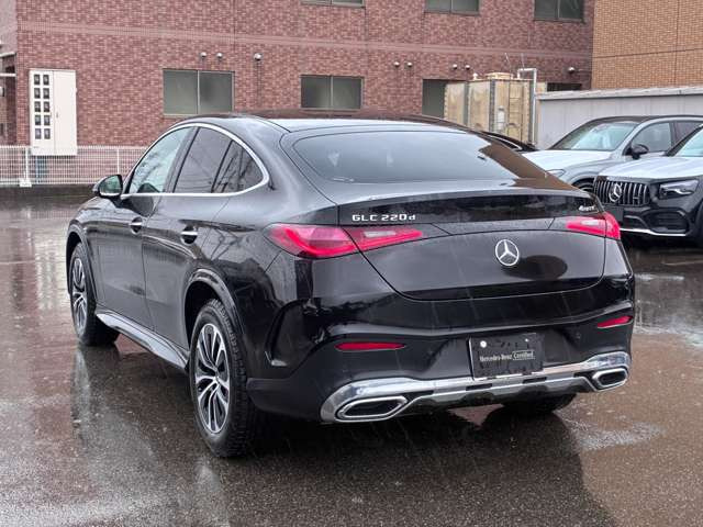 GLCクーペ220d 4マチック AMGラインパッケージ(ISG) 4WD
