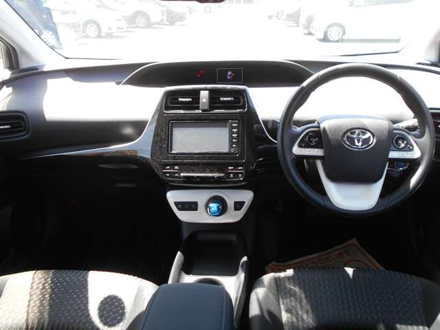 プリウス1.8 S セーフティ プラス