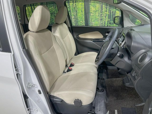 �y�n�[�t���U�[�V�[�g�z�������ƍ���S�n�𗼗������l�C�̃V�[�g���w�ʁE���ʂ̃t�@�u���b�N�f�ނ́A�ʋC���̗ǂ��⊊��ɂ����ɗD��Ă��܂��B�C���╞���ɍ��E���ꂸ���K�ɂ���肢�������܂��B