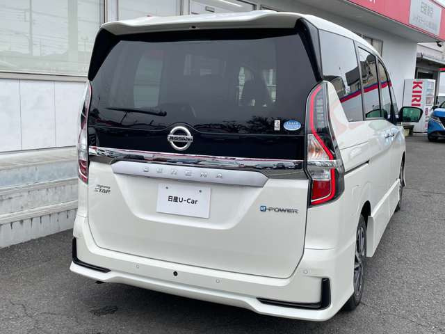 セレナ1.2 e-POWER ハイウェイスターV