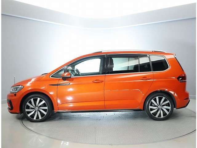 ゴルフトゥーランTSI Rライン