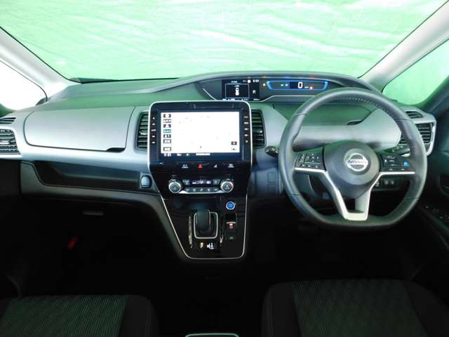 セレナ1.2 e-POWER ハイウェイスターV