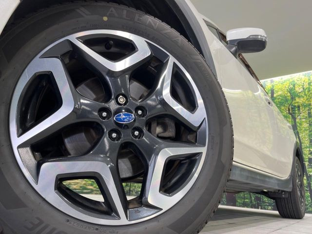 �y����18�C���`�A���~�z�C�[���z�O�ςɃ}�b�`���������A���~�z�C�[���𑕒����Ă���܂��B�e��ЊO�A���~�z�C�[����A�X�^�b�h���X�^�C�����戵�����Ă���܂��B���񂲑��k����������