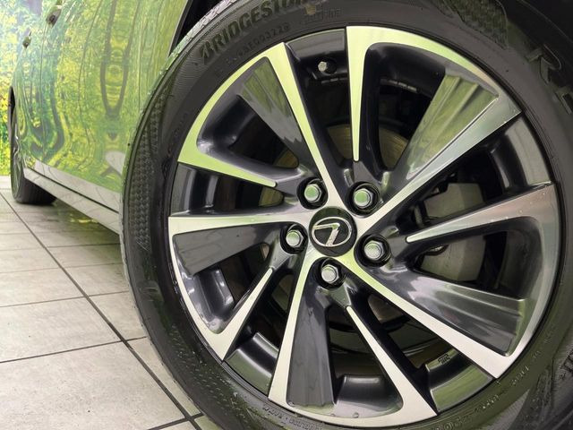 �y����16�C���`�A���~�z�C�[���z�O�ςɃ}�b�`���������A���~�z�C�[���𑕒����Ă���܂��B�e��ЊO�A���~�z�C�[����A�X�^�b�h���X�^�C�����戵�����Ă���܂��B���񂲑��k����������