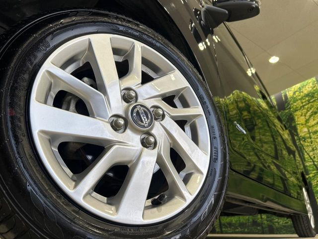 �y����14�C���`�A���~�z�C�[���z�O�ςɃ}�b�`���������A���~�z�C�[���𑕒����Ă���܂��B�e��ЊO�A���~�z�C�[����A�X�^�b�h���X�^�C�����戵�����Ă���܂��B���񂲑��k����������