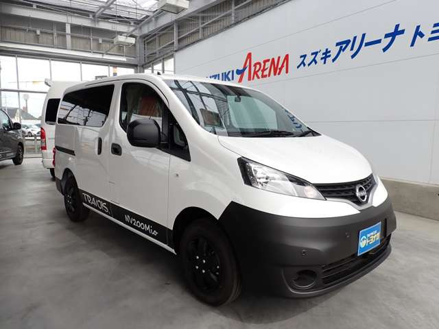 NV200バネットバン1.6 DX