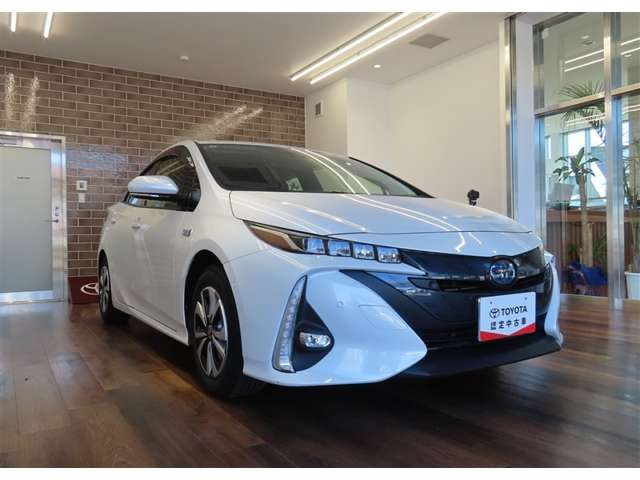 プリウスPHV1.8 A