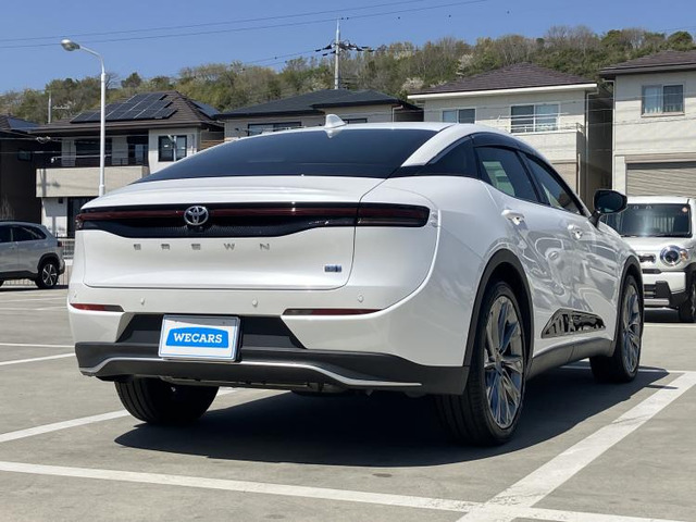 クラウンクロスオーバー2.5 G アドバンスト レザー パッケージ E-Four 4WD