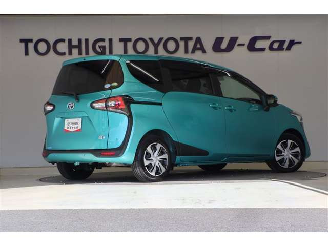 シエンタハイブリッド 1.5 G クエロ