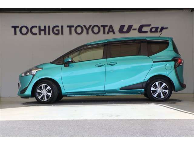 シエンタハイブリッド 1.5 G クエロ