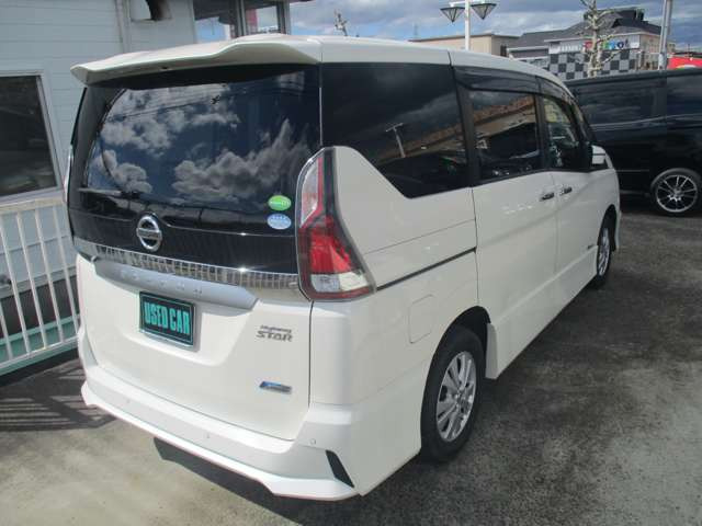 セレナ2.0 ハイウェイスター 4WD