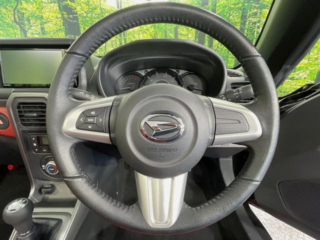 �y�����v�����X�e�A�����O�z�㎿�Ȋv���g�p���邱�ƂŁA��ɂ����������݂ƂĂ��^�]���₷���n���h���ł���