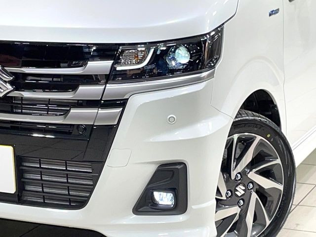 �yLED�w�b�h���C�g�z���V����ԑ��s�����ǍD�Ȏ��E���m�ۂ����S���ĉ^�]�ł��鍂�P�xLED�w�b�h���C�g�𑕔�!�_�����x�������A����d�͂��}�����Ă��܂��B