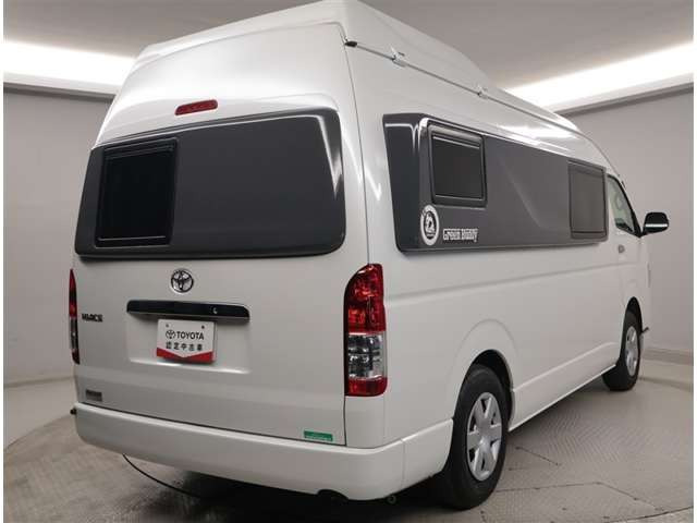 ハイエースバン