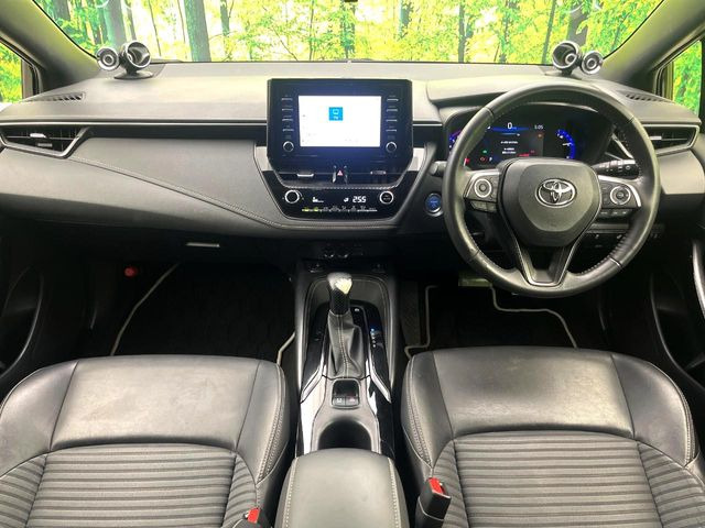 カローラツーリング1.8 ハイブリッド W×B