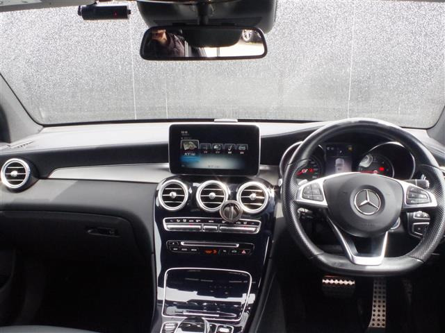 GLCクーペ220d 4マチック スポーツ 本革仕様 4WD