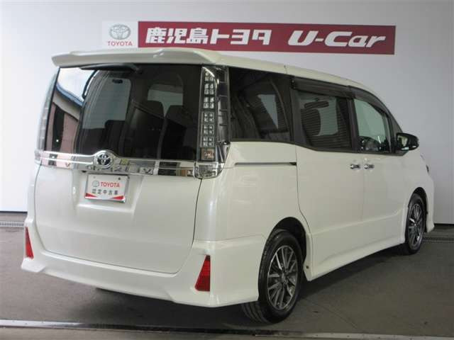 ヴォクシー2.0 ZS 煌