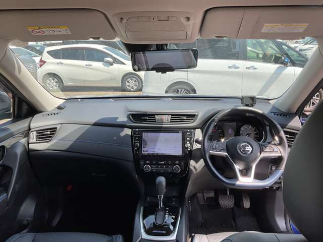 エクストレイル2.0 AUTECH iパッケージ ハイブリッド 4WD