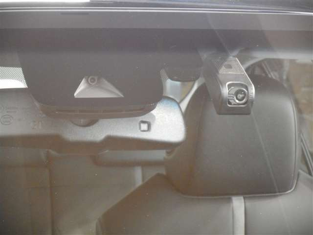 カムリ2.5 WS E-Four 4WD