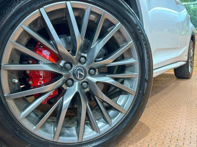 �y����20�C���`�A���~�z�C�[���z�O�ςɃ}�b�`���������A���~�z�C�[���𑕒����Ă���܂��B�e��ЊO�A���~�z�C�[����A�X�^�b�h���X�^�C�����戵�����Ă���܂��B���񂲑��k����������