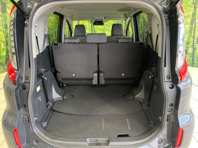 ���i�̂���������ʋ΁A���}���ɏ\���ȉ׎��X�y�[�X���m�ۂ��Ă���܂��B�Z�J���h�V�[�g��|���ƁA�傫�ȉו��̐ύڂ��\�ł���