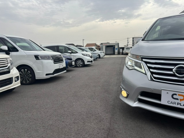 セレナ2.0 ハイウェイスター Vセレクション+Safety S-HYBRID