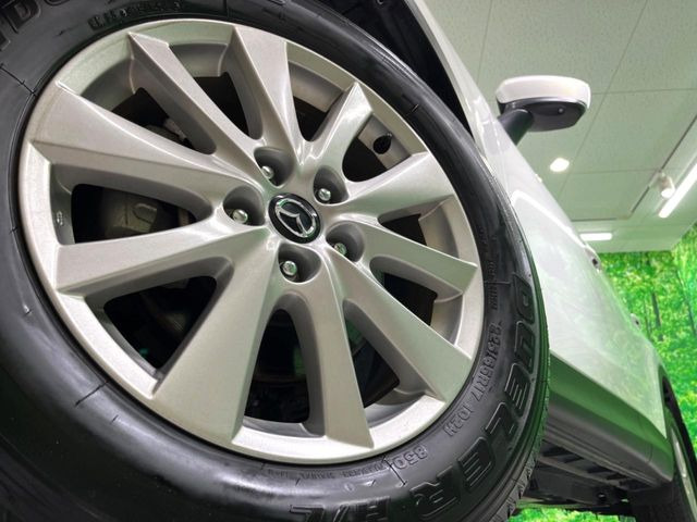 �y����17�C���`�A���~�z�C�[���z�O�ςɃ}�b�`���������A���~�z�C�[���𑕒����Ă���܂��B�e��ЊO�A���~�z�C�[����A�X�^�b�h���X�^�C�����戵�����Ă���܂��B���񂲑��k����������