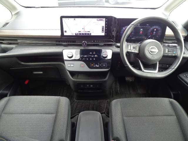 セレナ1.4 e-POWER ハイウェイスターV