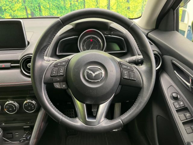 �y�X�e�A�����O�X�C�b�`�z�^�]���A�O������ڐ������炷���ƂȂ��A�I�[�f�B�I���̑��삪�\�ȕ֗��@�\!���S&���K�ȃh���C�u�����o���Ă���܂���