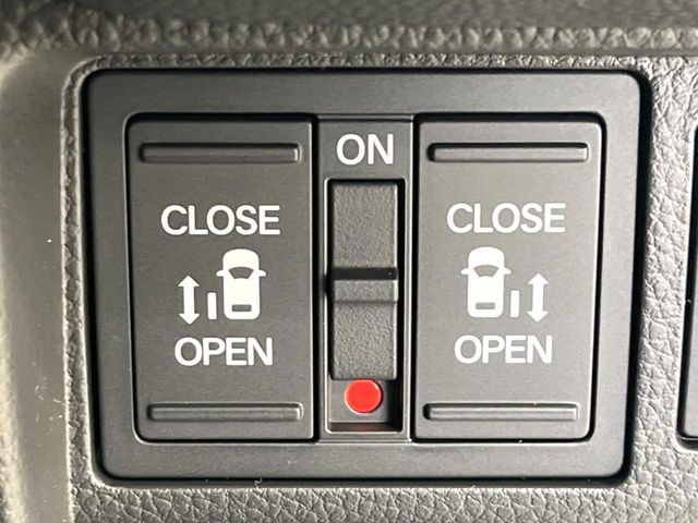 �y�����p���[�X���C�h�h�A�z�X�}�[�g�L�[��^�]�Ȃ̃X�C�b�`�Ō�ȗ����X���C�h�h�A�̊J���\���d��������͂����ăh�A���J����K�v�������A�����Ȃ��q�l�ł��ȒP�ɊJ���߂ł����K�ł���