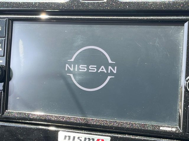 �y�����i�r�z�l�C�̏����i�r�𑕔����Ă���܂��B�i�r�̎g���₷���͂������A�I�[�f�B�I�@�\���[��!�L�����v�◷�s�͂������A�ʋ΂┃�����ȂǕ��i�̃h���C�u���y�����Ȃ�͂���