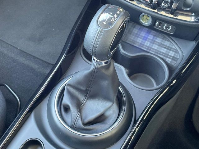 ��MT���[�h�t��AT:�ʏ�͎����ł����Ȃ���ϑ�(�M�A�`�F���W)���h���C�o�[�̑���ɂ���ĈӐ}�I�ɕς�����V�X�e���ł��B����w���i�̃h���C�u�����y���݂��������܂�!