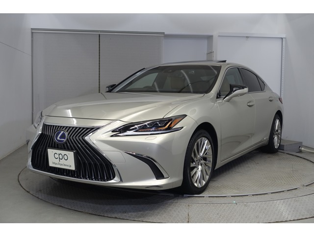 ES300h バージョンL