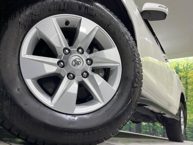 �y����17�C���`�A���~�z�C�[���z�O�ςɃ}�b�`���������A���~�z�C�[���𑕒����Ă���܂��B�e��ЊO�A���~�z�C�[����A�X�^�b�h���X�^�C�����戵�����Ă���܂��B���񂲑��k����������