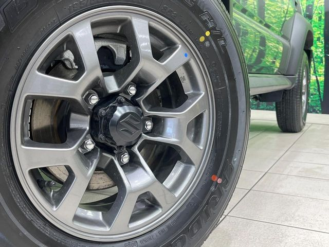 �y����15�C���`�A���~�z�C�[���z�O�ςɃ}�b�`���������A���~�z�C�[���𑕒����Ă���܂��B�e��ЊO�A���~�z�C�[����A�X�^�b�h���X�^�C�����戵�����Ă���܂��B���񂲑��k����������