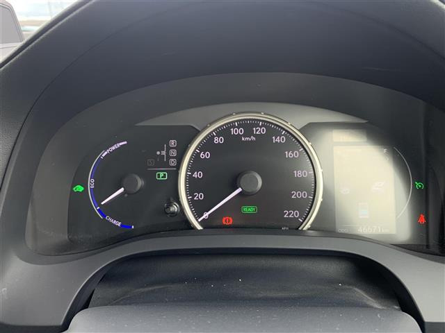 CT200h Fスポーツ