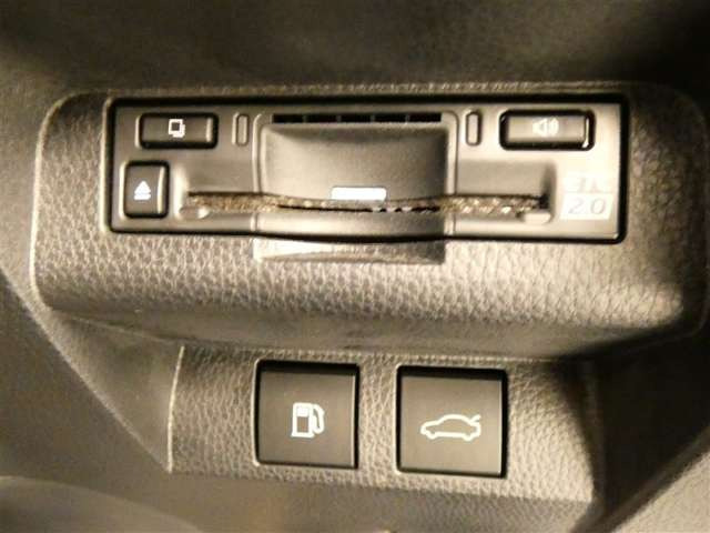 クラウンクロスオーバー2.5 G アドバンスト レザー パッケージ E-Four 4WD