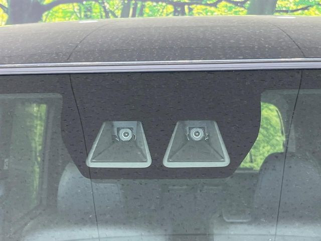 �y�X�}�[�g�A�V�X�g�z���s���ɑO���̎ԗ�����F�����A�Փ˂������Ȏ��͌x��ƃu���[�L�ŏՓˉ���Ɣ�Q�y�����A�V�X�g�B�����S�Ƀh���C�u�����y���݂��������܂��B