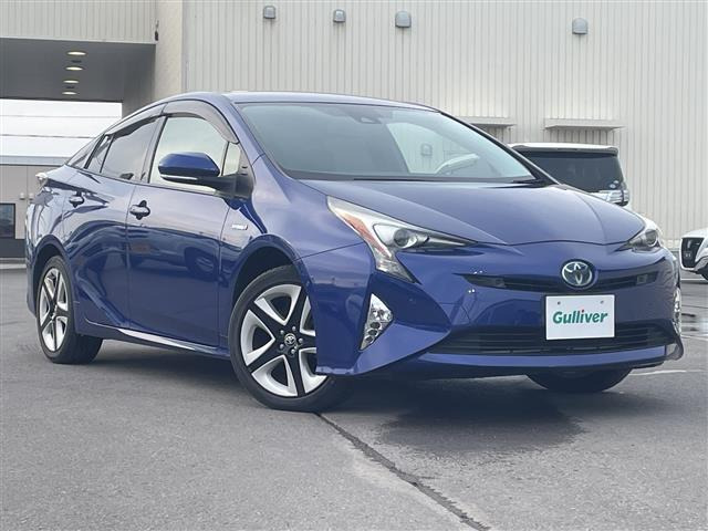 プリウス1.8 A ツーリングセレクション E-Four 4WD