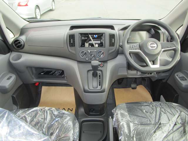 NV200バネットバン1.6 VX