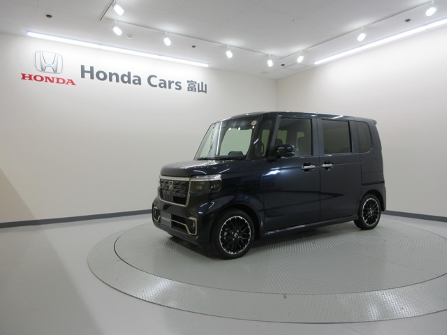 N-BOXカスタムターボ コーディネートスタイル モノトーン