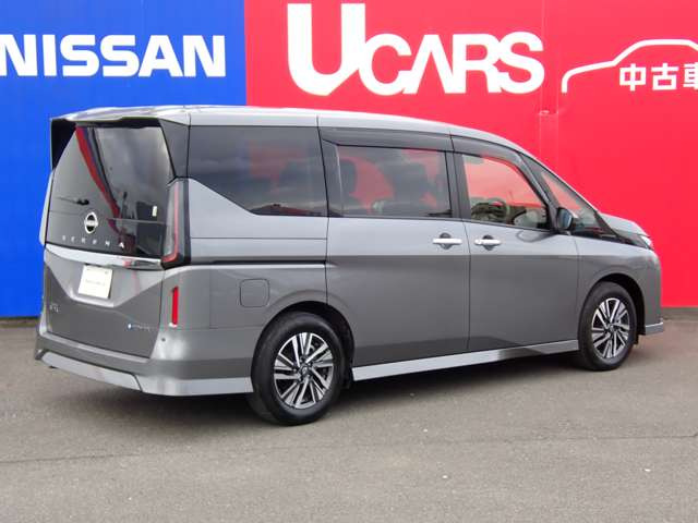 セレナ1.4 e-POWER ハイウェイスターV