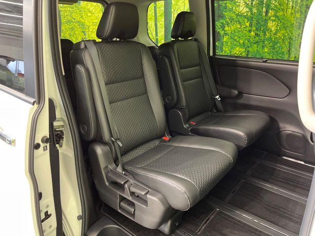 ���ڒ����̓E�H�[�N�X���[�ƂȂ��Ă���܂��B���ڂƎO��ڂ̈ړ�����~�肪�Ƃ��Ă��y�ɂȂ�̂ŁA���~��̍ۂ��X�g���X�������邱�Ƃ͂���܂����