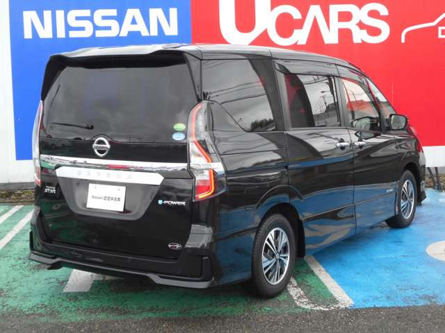 セレナ1.2 e-POWER ハイウェイスターV