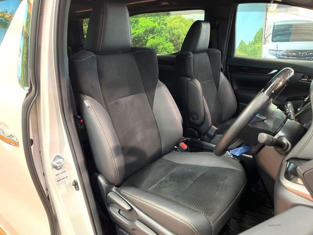 �y�n�[�t���U�[�V�[�g�z�������ƍ���S�n�𗼗������l�C�̃V�[�g���w�ʁE���ʂ̃t�@�u���b�N�f�ނ́A�ʋC���̗ǂ��⊊��ɂ����ɗD��Ă��܂��B�C���╞���ɍ��E���ꂸ���K�ɂ���肢�������܂��B