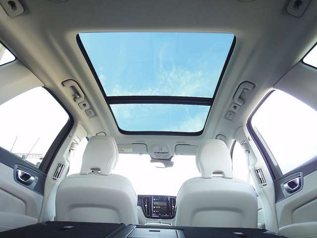 XC60アルティメット B5 AWD 4WD